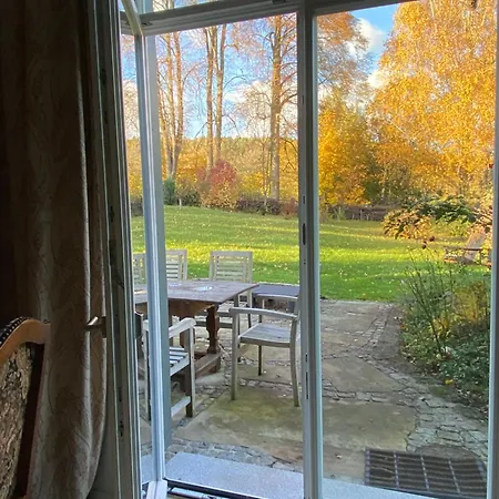 Charlotte - Kurort Gohrisch - Terrasse - Gartensauna - Parkplatz